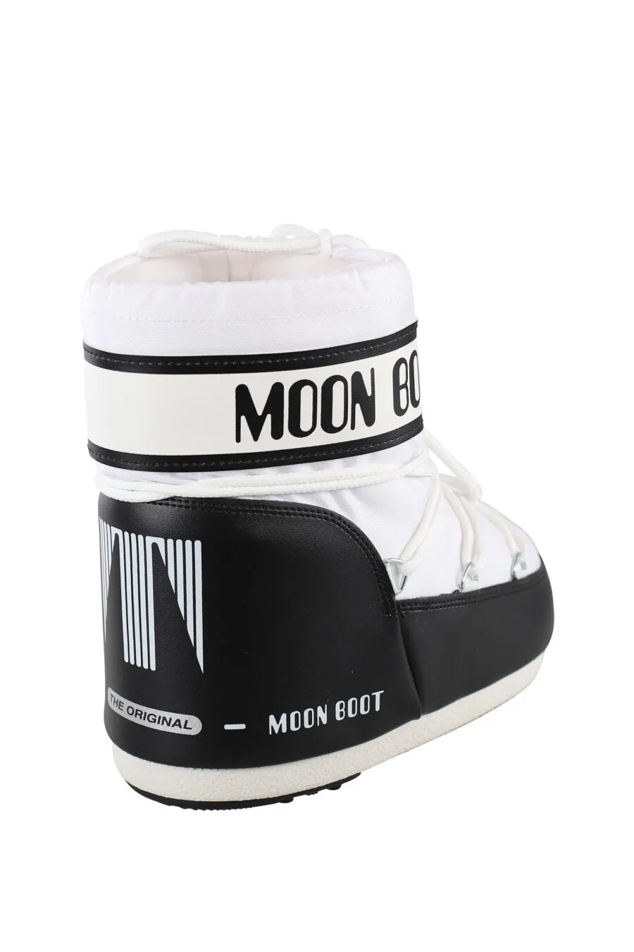 Botines de nieve bicolor blancos y negros con logo negro